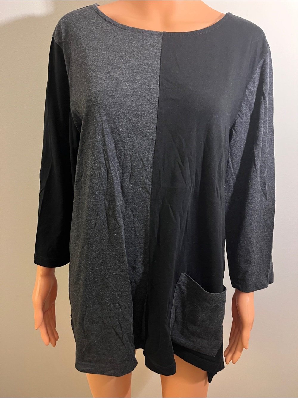 Chico's Two-Tone Black and Charcoal Tunic Top